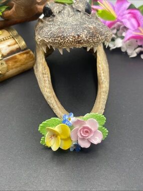 Denton China porcelain floral brooch vintage made in England
